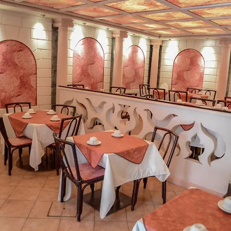 Szálloda Le Boulevard 4*