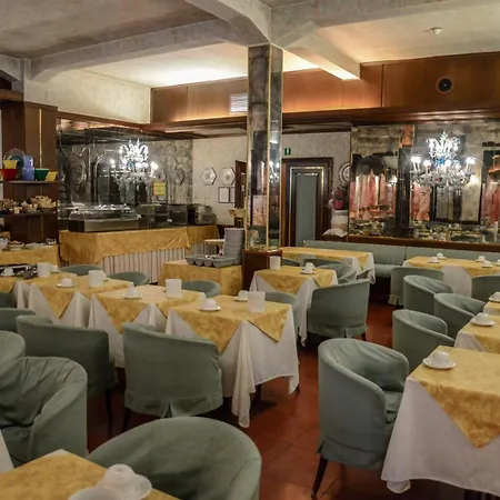 Hotel Le Boulevard Lido de Venecia