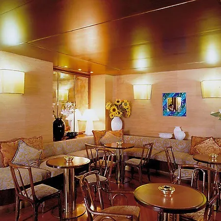 Le Boulevard Hotel 4*