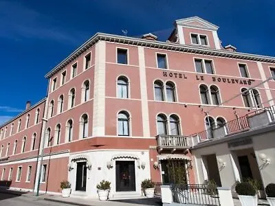 Le Boulevard Hotel