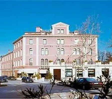 Szálloda Le Boulevard 4*