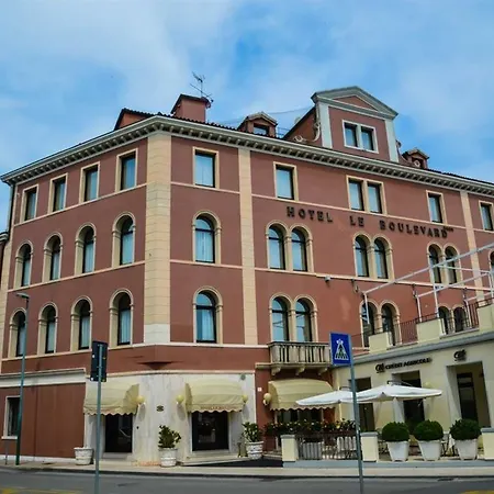 Le Boulevard Hotel 4*