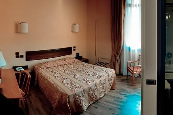 لو بوليفارد 4*