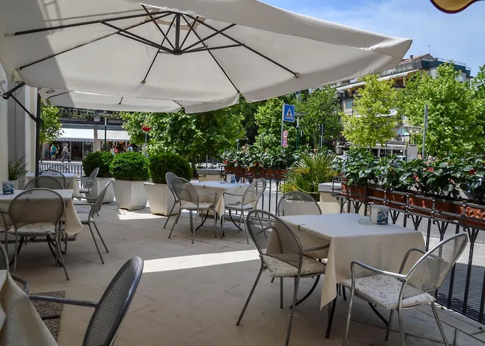 Le Boulevard Szálloda