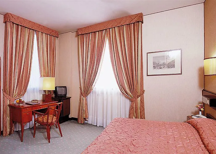 Le Boulevard Szálloda